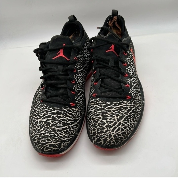 Jordan Black and Red Patterned Sneakers - Picture 2 of 3